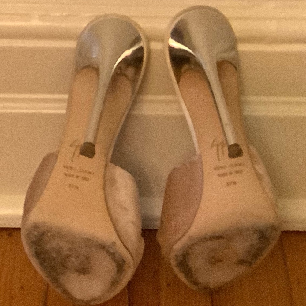 Giuseppe Zanotti Light Pink Velvet Heels Size 37.5 - Picture 9 of 12